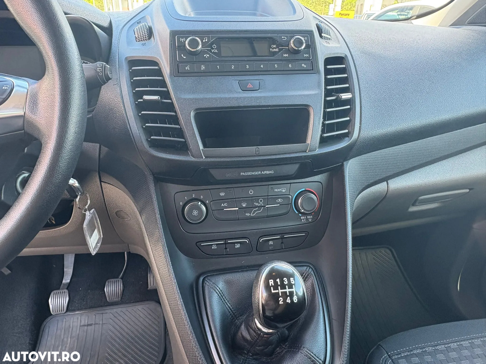 Ford Tourneo Connect 1.5 TDCi SWB (L1) Trend - 11