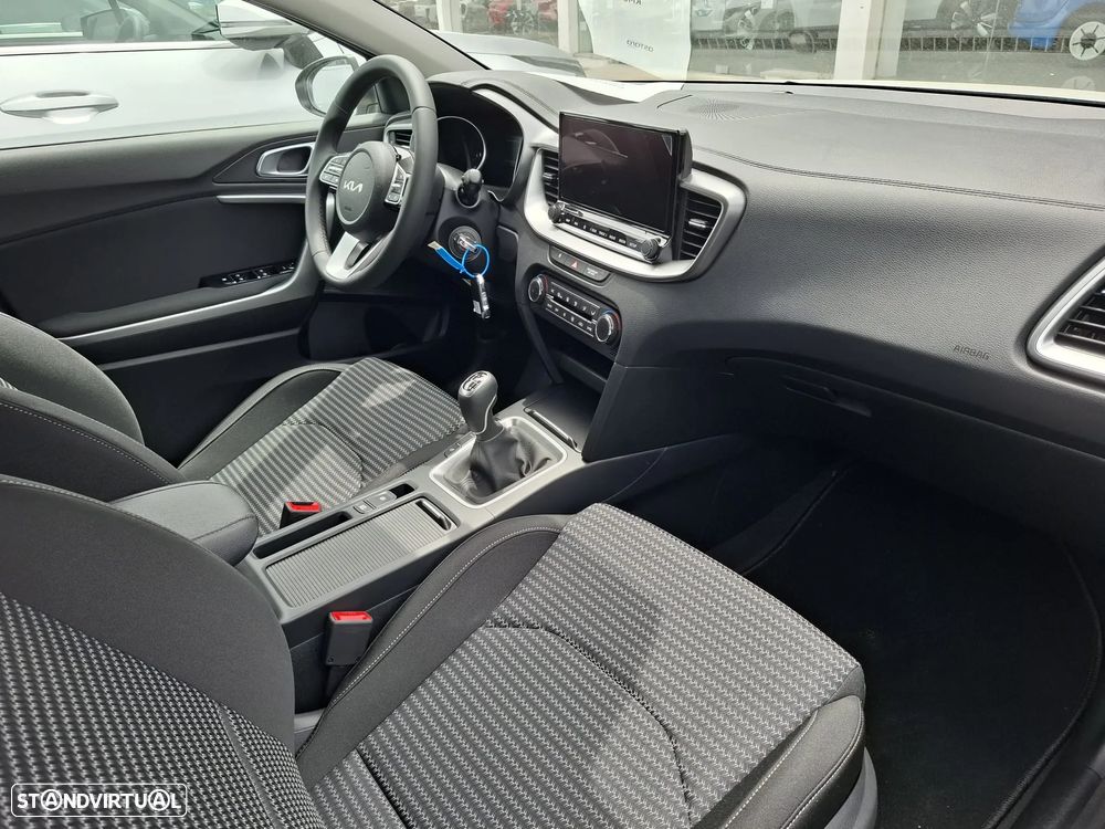 Kia XCeed 1.0 T-GDI Dynamic+ - 3