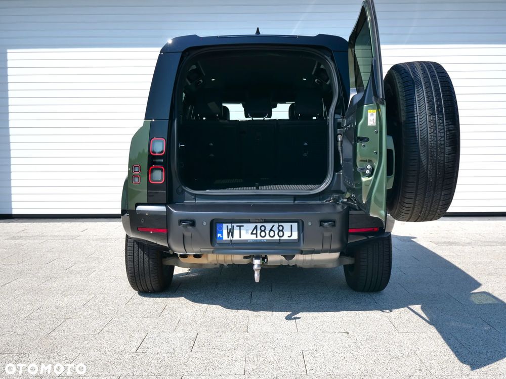 Land Rover Defender - 16