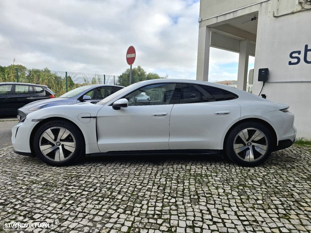 Porsche Taycan 4S bateria Performance Plus - 7
