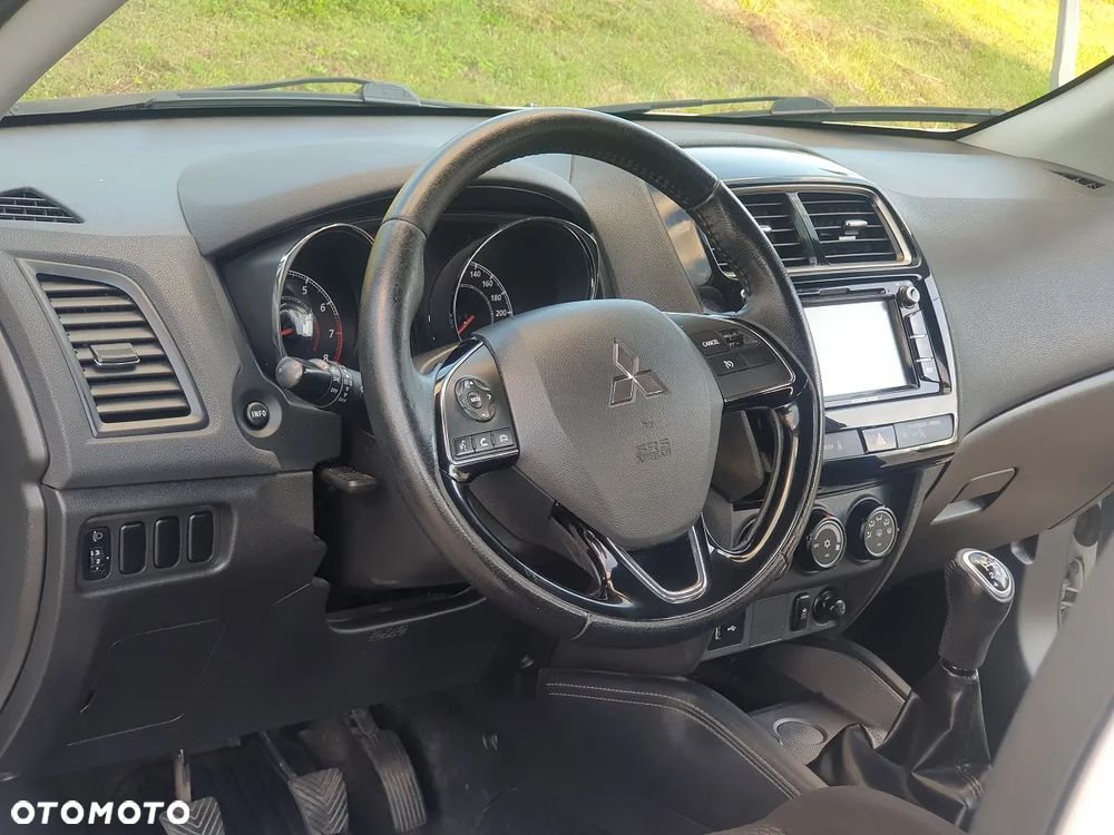 Mitsubishi ASX 1.6 2WD Inform - 11