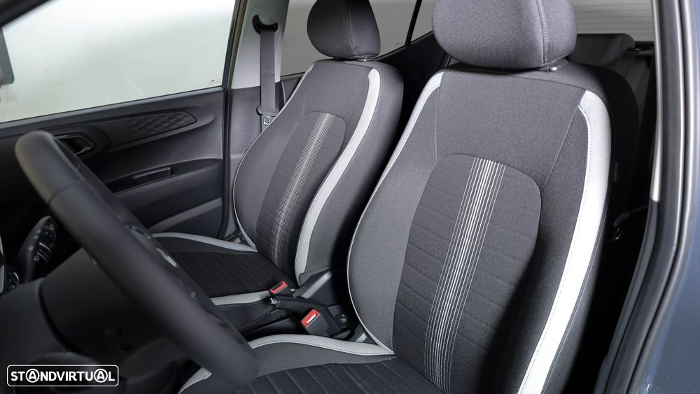 Hyundai i10 1.0 Comfort AMT - 6