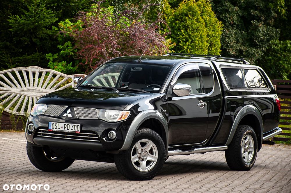 Mitsubishi L200 Pick Up 4x4 Intense Club Cab - 38