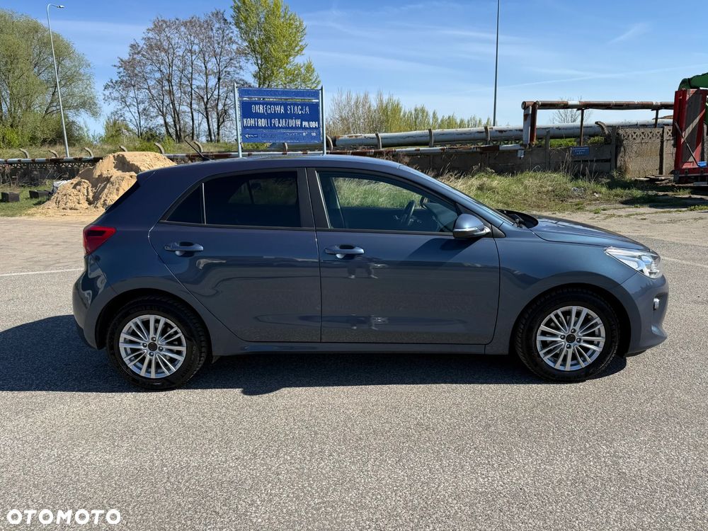 Kia Rio 1.2 Business Line - 11