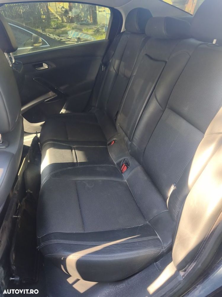 Scaune față + banchetă semipiele Peugeot 508 hybrid / interior Peugeot 508 - 4
