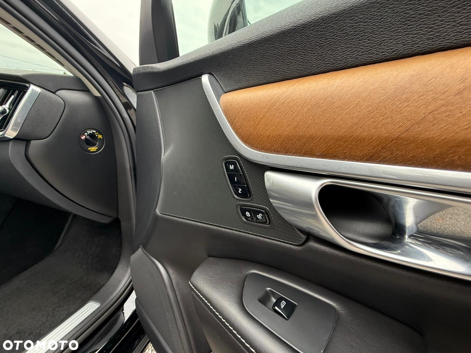 Volvo V90 D4 Inscription - 16