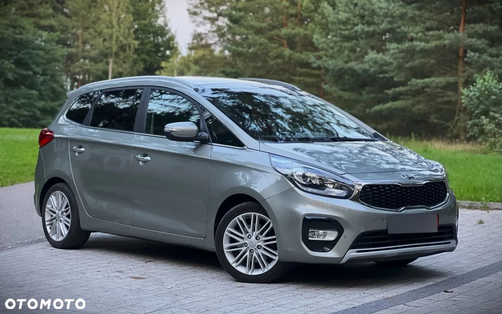 Kia Carens 1.7 CRDi 115 Dream-Team Edition - 2