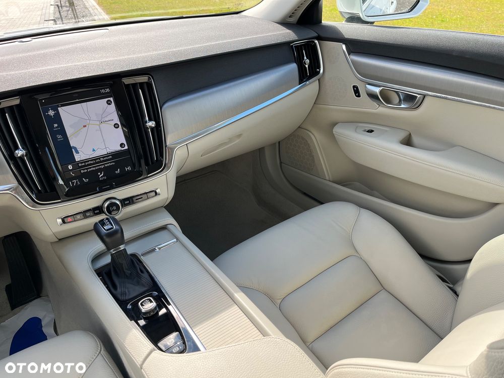 Volvo V90 D3 Geartronic Momentum - 21