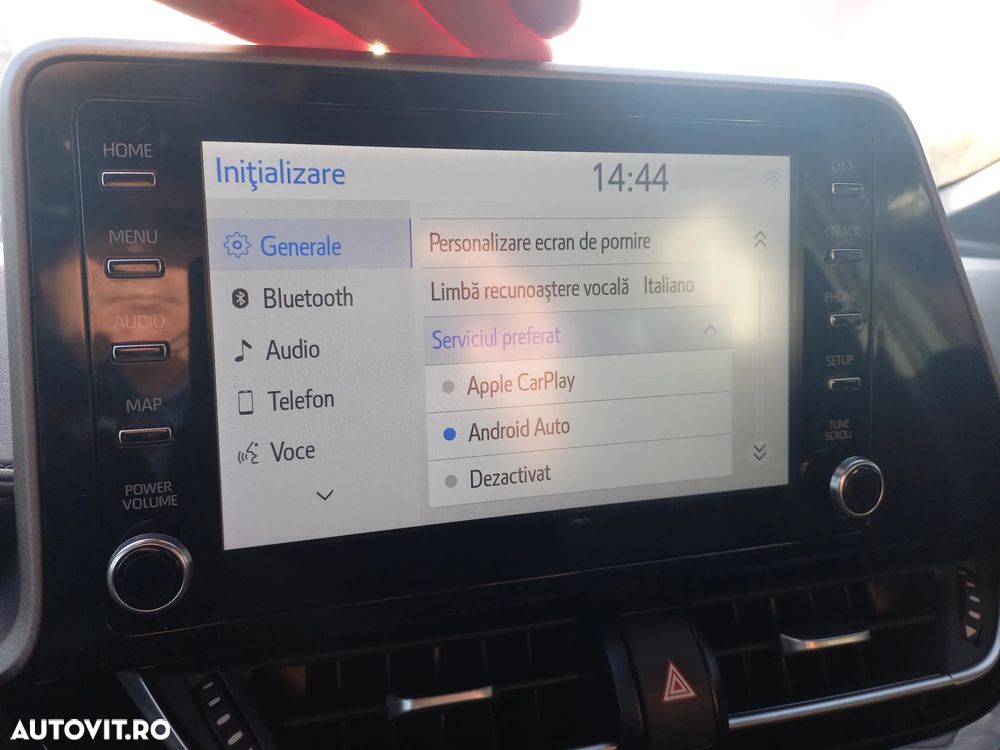 Toyota C-HR 1.8 HSD 122 CP 4x2 CVT Core - 24