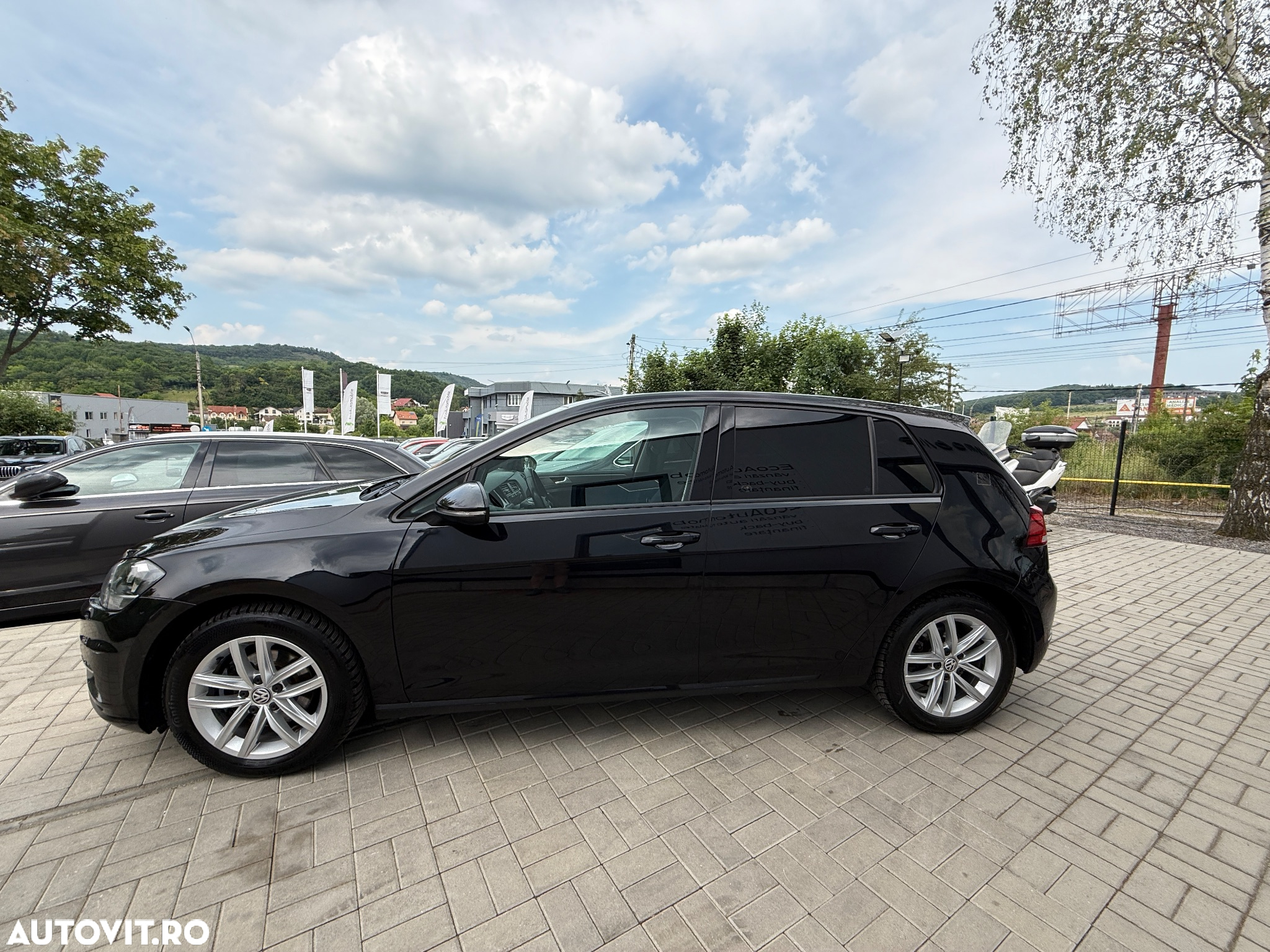 Volkswagen Golf 2.0 BlueTDI DSG Comfortline - 11