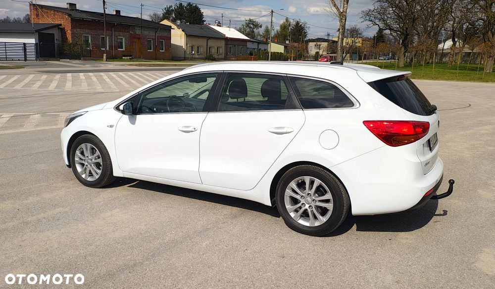 Kia Ceed 1.6 GDI Platinum Edition - 5