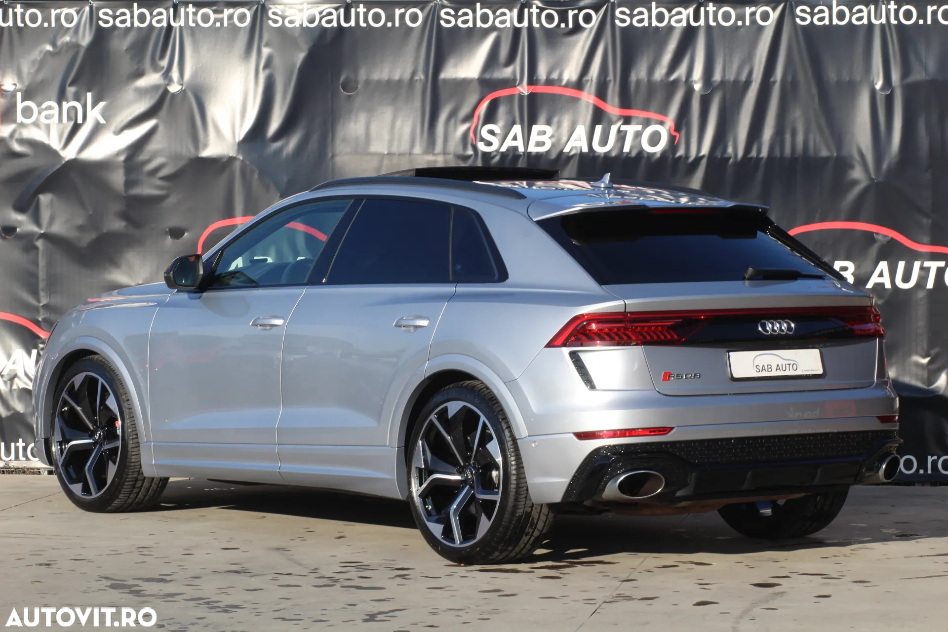 Audi RS Q8 - 40