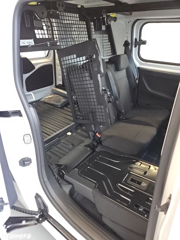 Toyota Proace City - 7