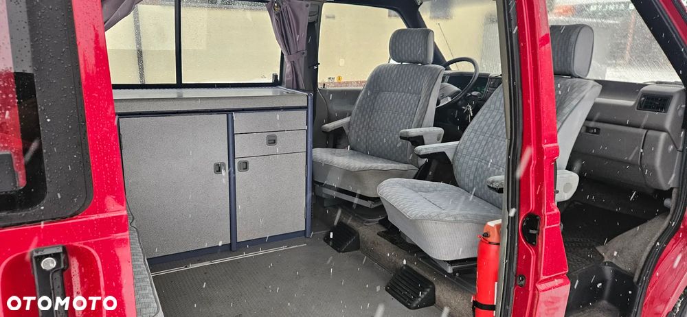 Volkswagen California - 11