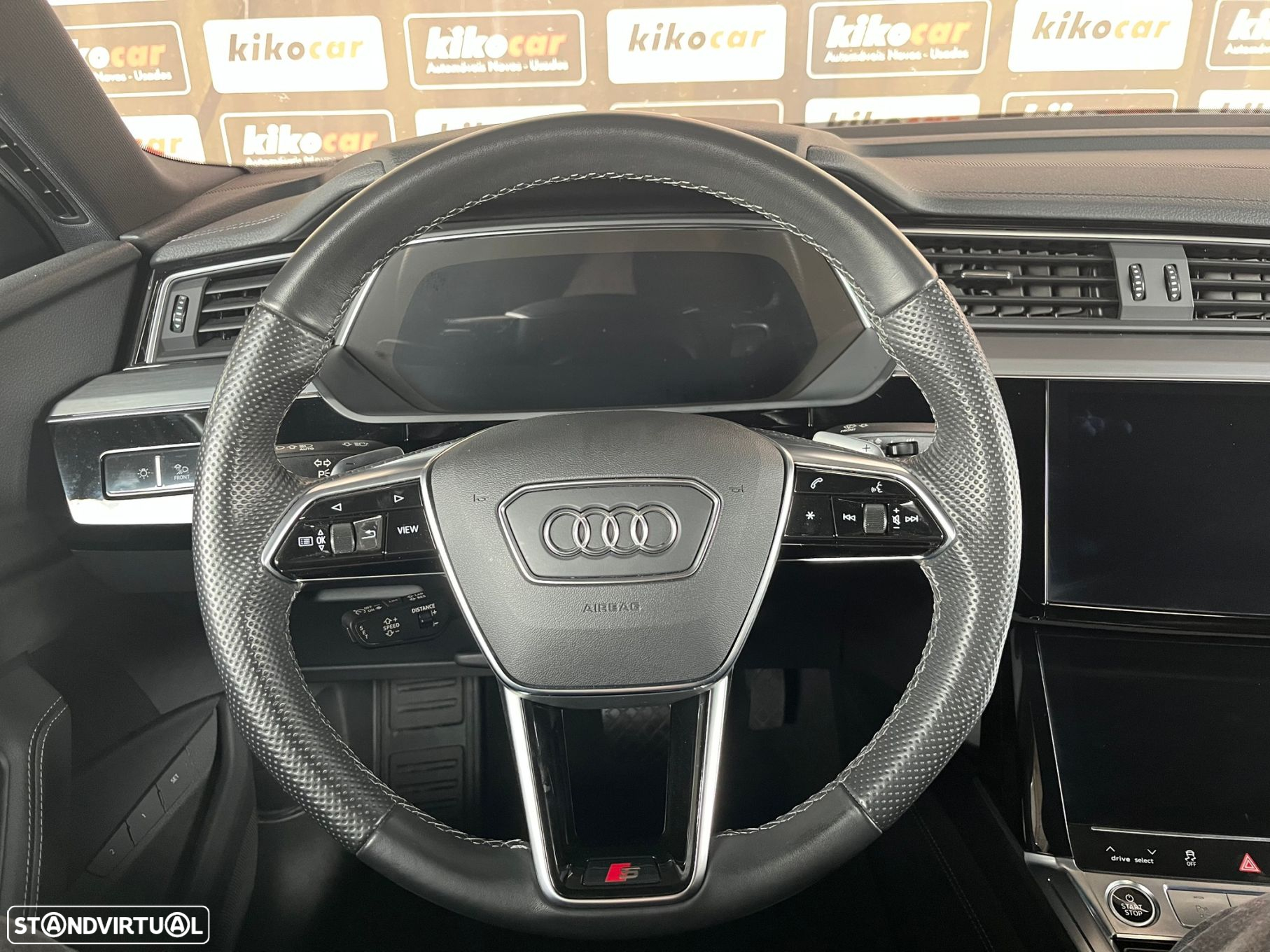 Audi e-tron 55 quattro S line - 18