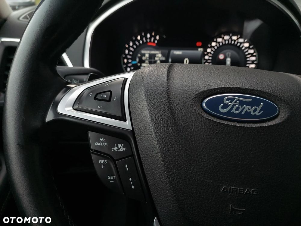 Ford S-Max 2.0 EcoBlue Titanium - 22