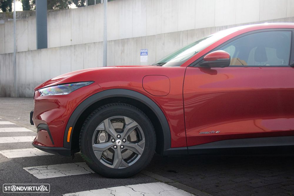 Ford Mustang Mach-E 75.7 kWh Premium AWD - 7