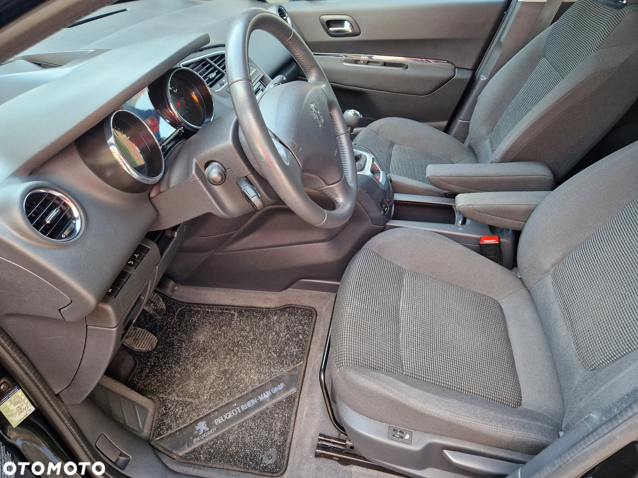 Peugeot 5008 2.0 HDi Allure - 23