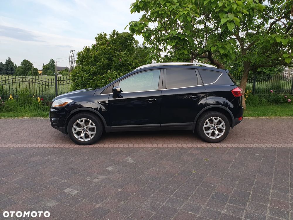 Ford Kuga 2.0 TDCi 2x4 Titanium - 8