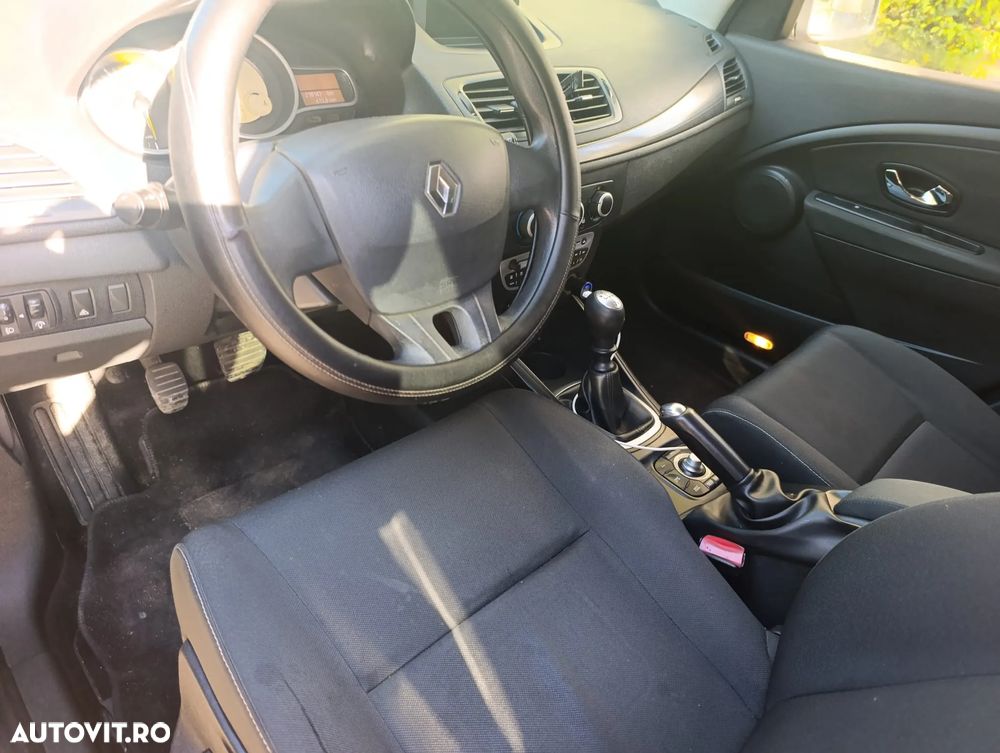 Renault Megane dCi 110 FAP Expression - 8