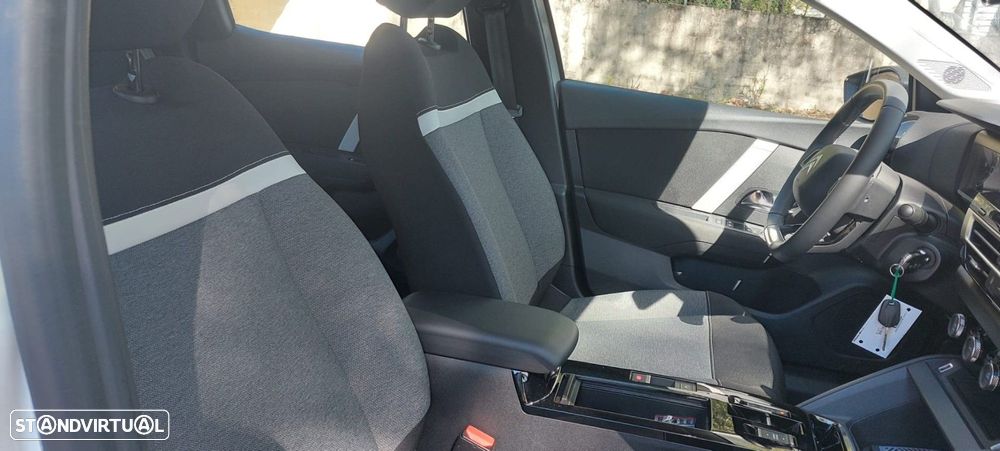 Citroën e-C4 136 YOU - 7