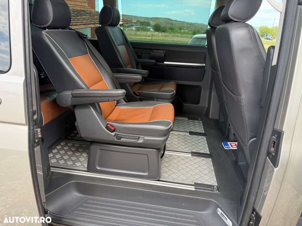 Volkswagen Multivan - 10