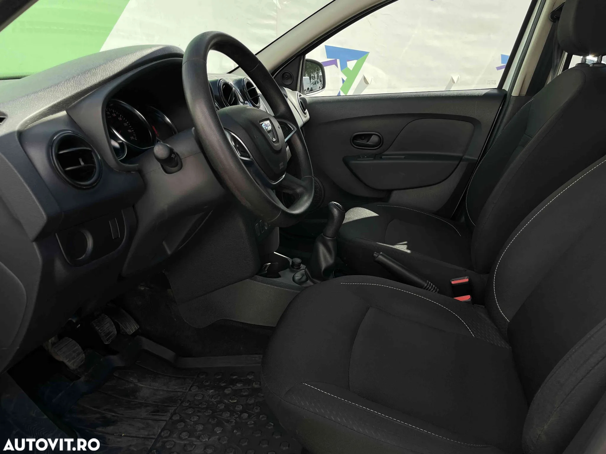Dacia Logan - 12