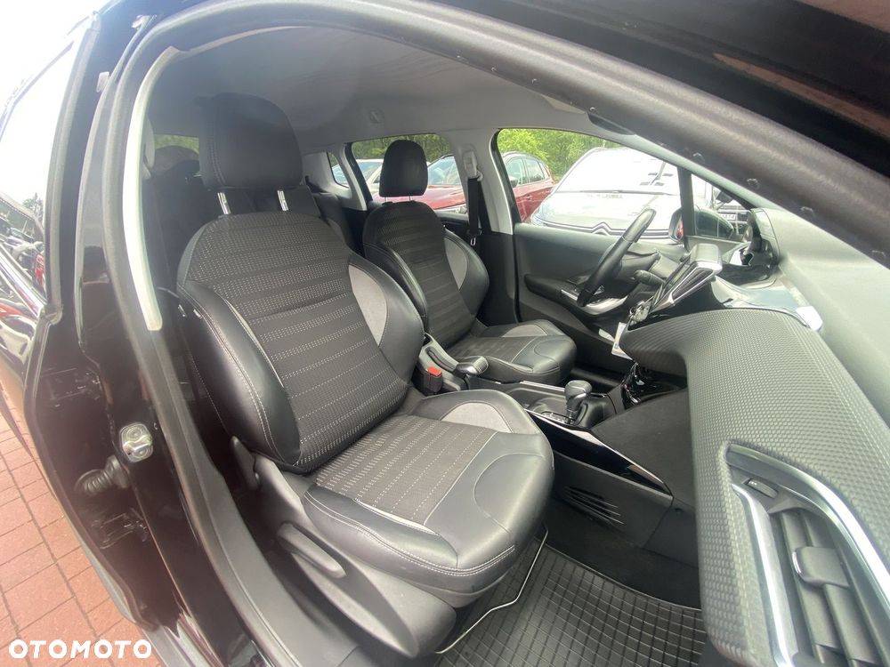 Peugeot 2008 - 10