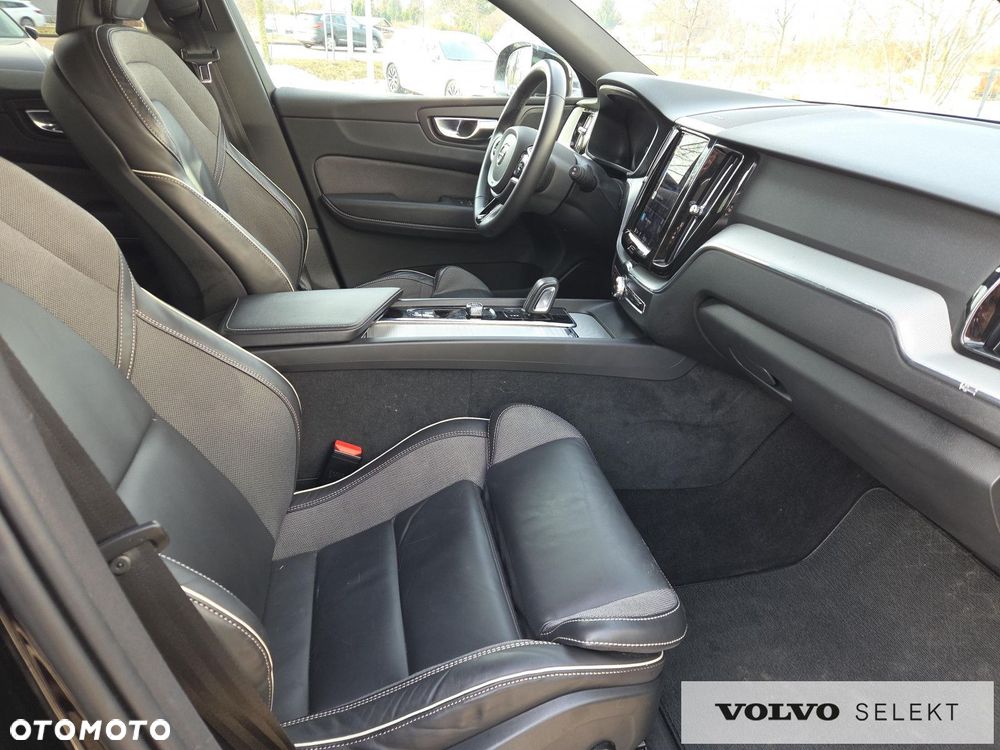 Volvo XC 60 B5 D AWD Geartronic RDesign - 12