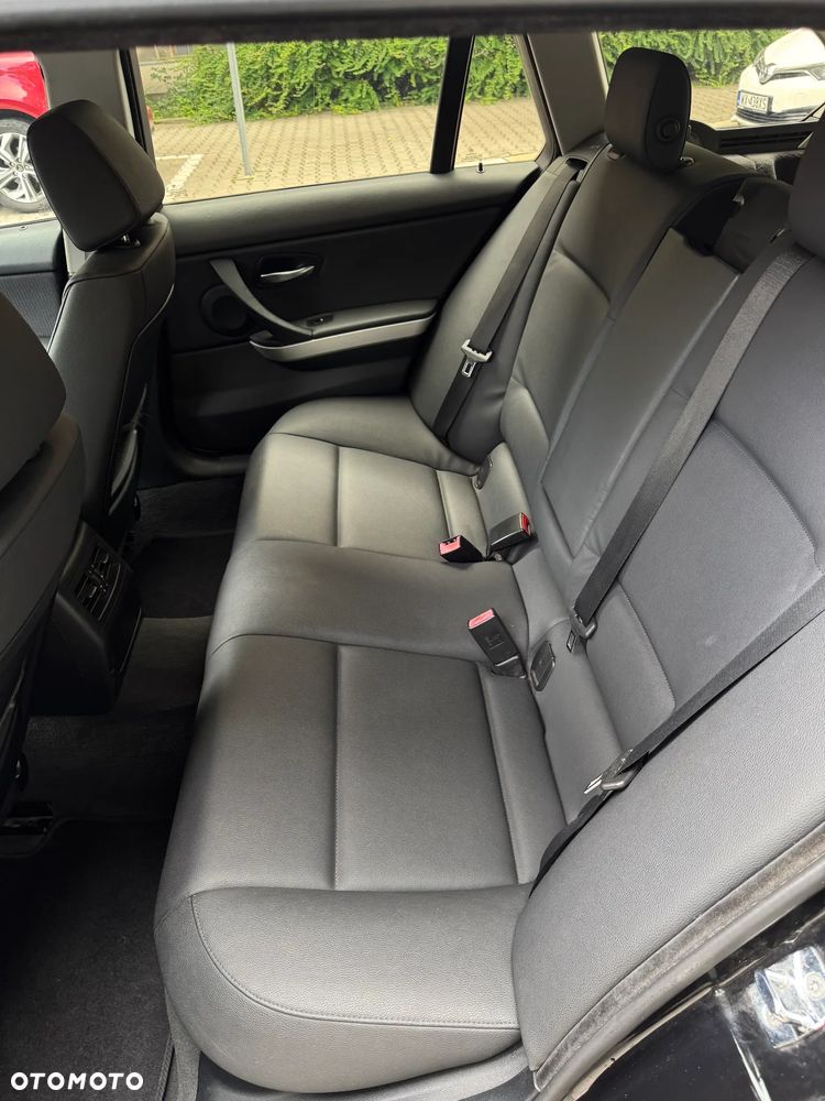 BMW Seria 3 320d - 6