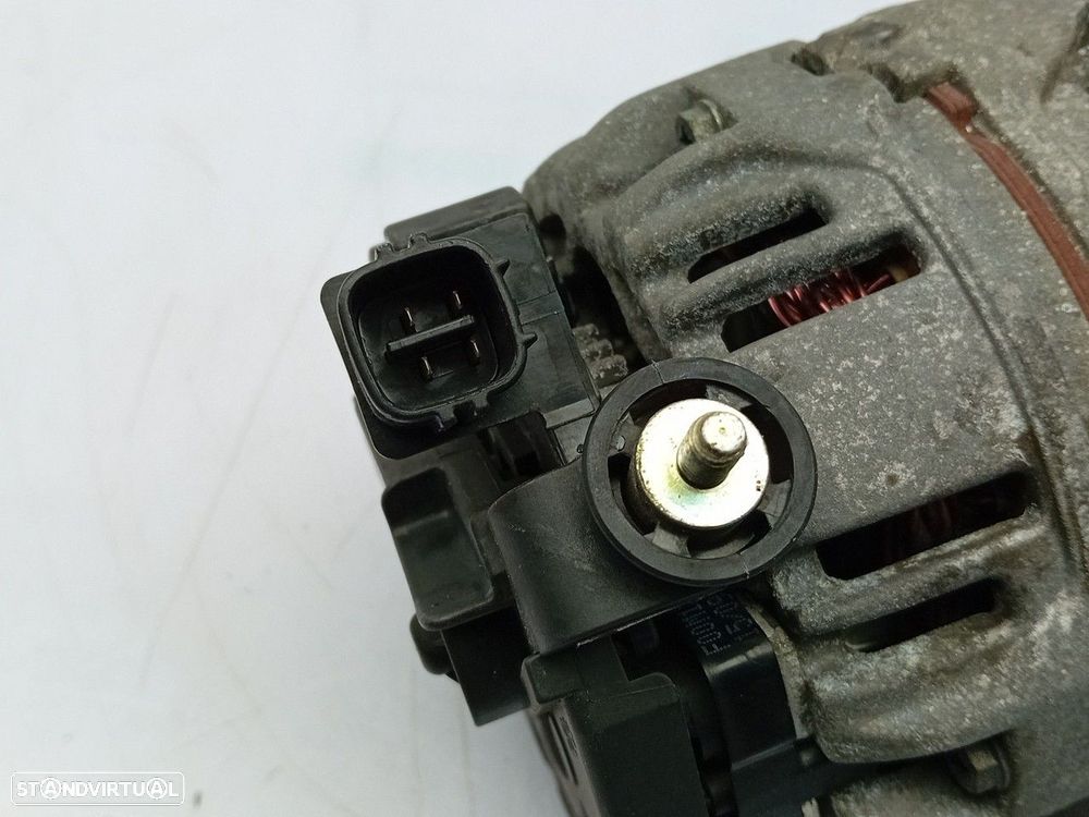 Alternador TOYOTA Avensis Sedan (_T22_) - 3