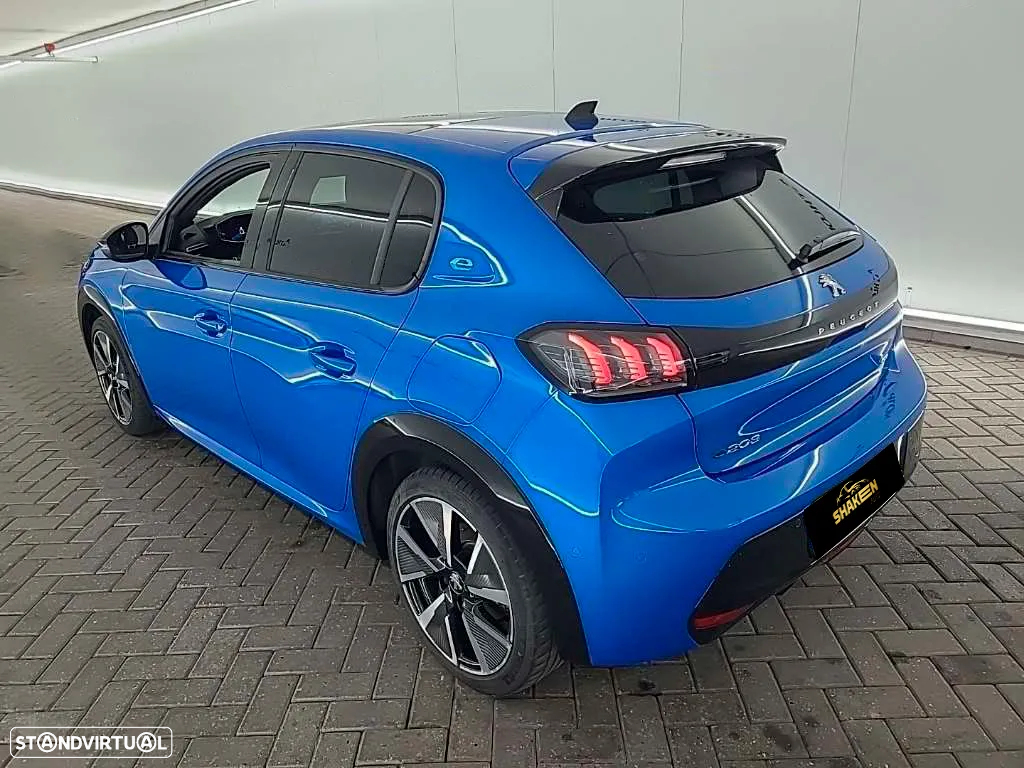 Peugeot e-208 50 kWh GT - 6