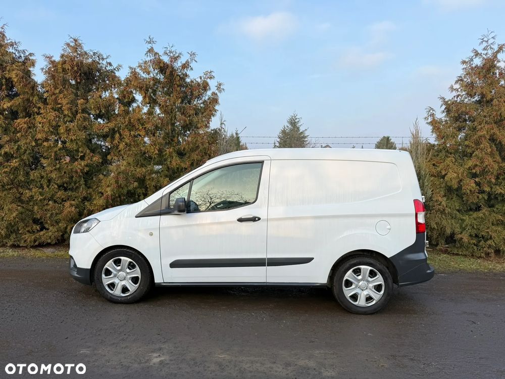 Ford Transit Courier - 9