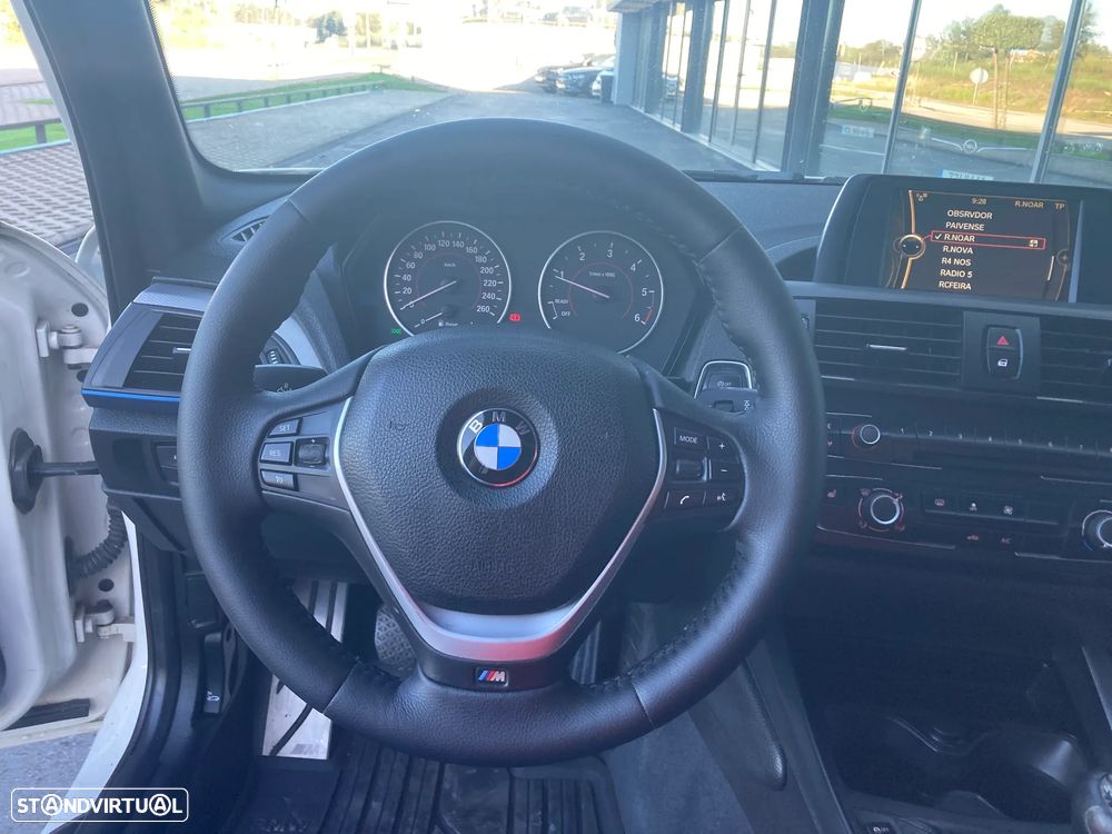 BMW 118 d xDrive Pack M - 13