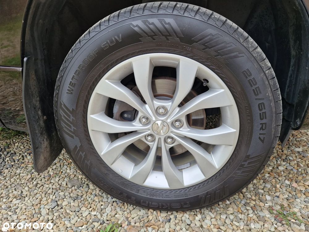 Suzuki Grand Vitara 2.4 Premium - 10