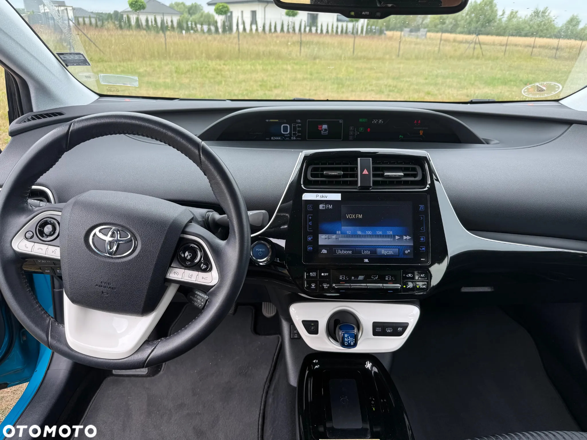 Toyota Prius Plug-in 1.8 Hybrid Executive - 8