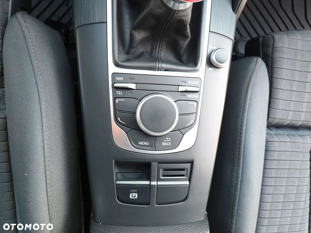 Audi A3 Sportback 1.6 TDI sport - 23