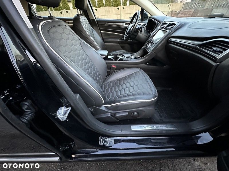 Ford Mondeo 2.0 EcoBlue Vignale AWD - 23