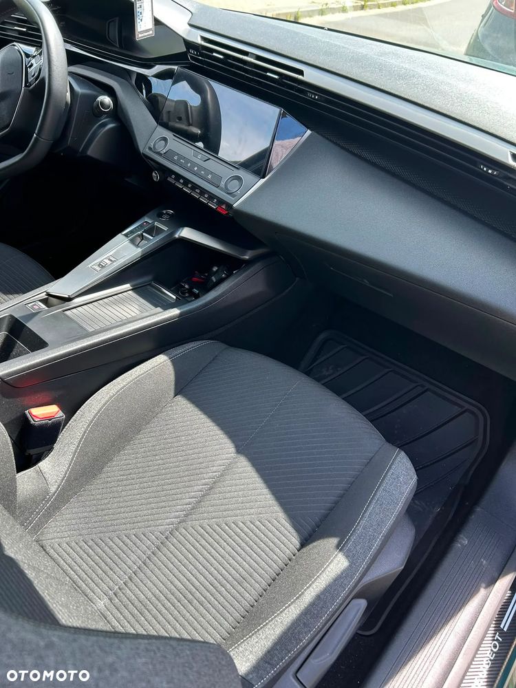 Peugeot 308 1.6 Hybrid PHEV Active Pack EAT8 - 10