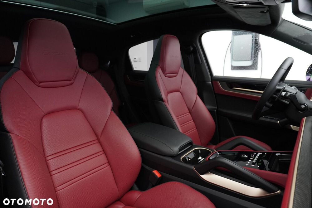 Porsche Cayenne - 29