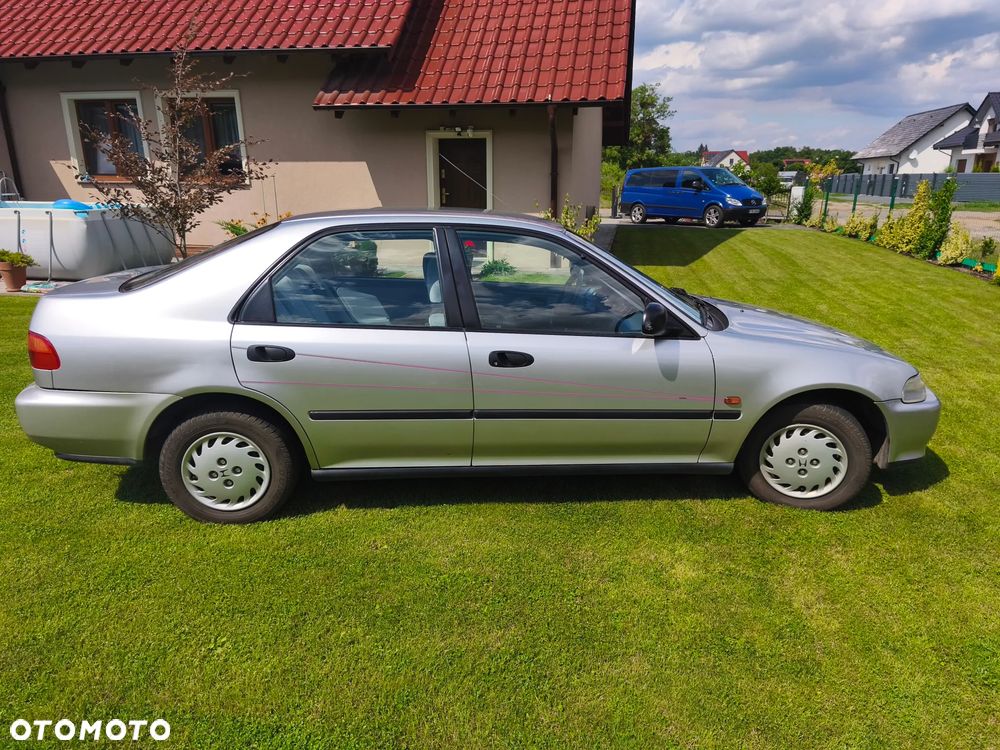 Honda Civic 1.5 EX (LS) - 9