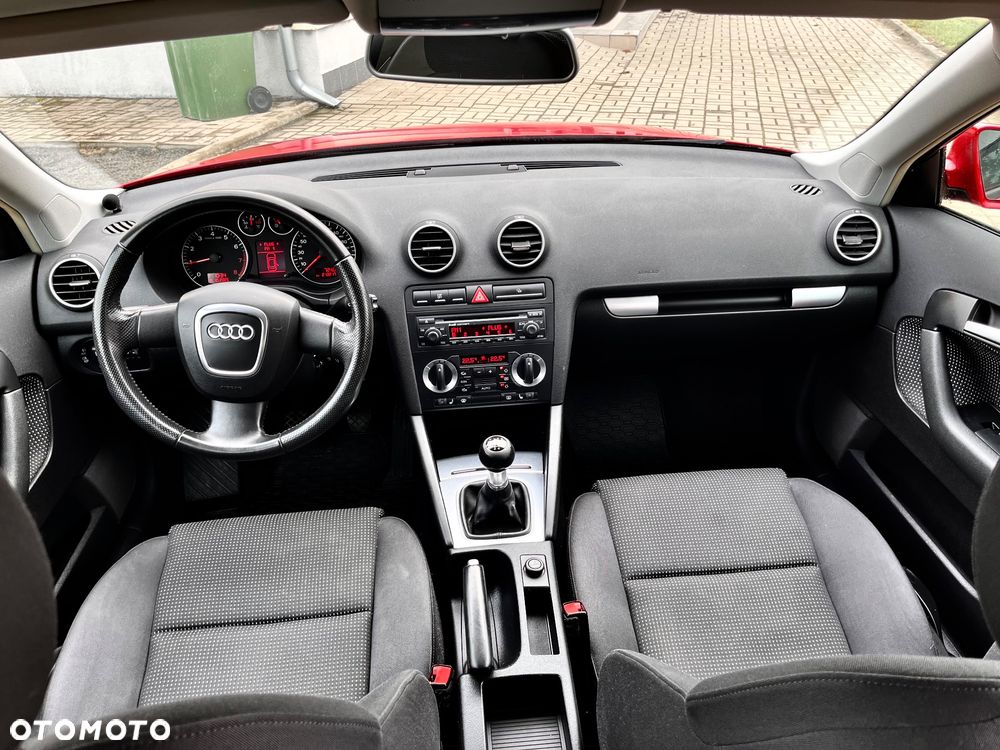 Audi A3 Sportback 1.6 S line Sportpaket plus - 12