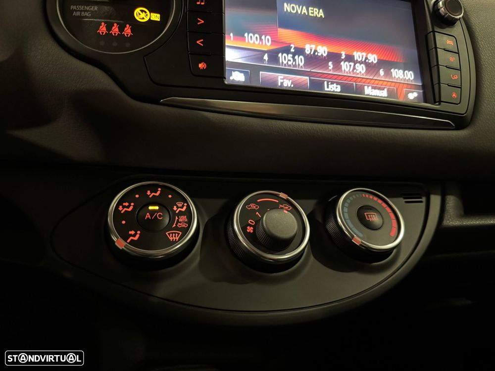 Toyota Yaris 1.0 VVT-i Comfort +PS Style +P.Techno - 10