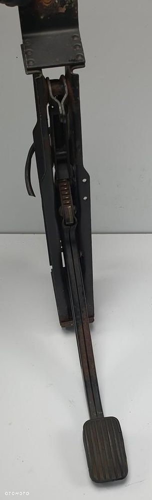 PEDAŁ HAMULCA MERCEDES W115 W114 - 2