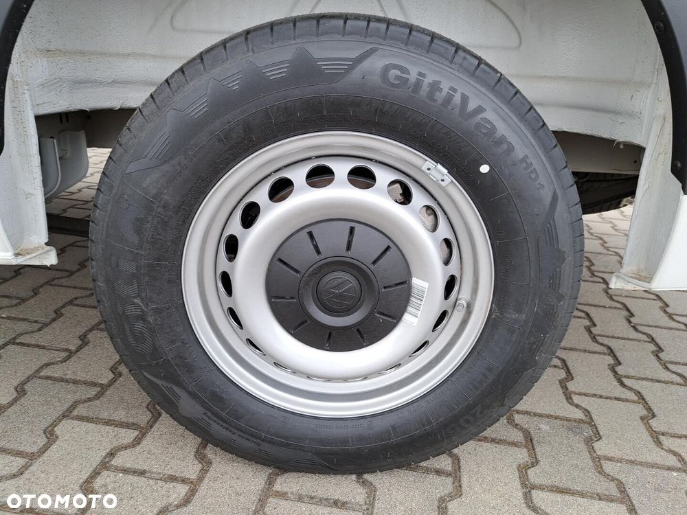 Volkswagen Crafter 35 furgon 140KM 3640 - 9