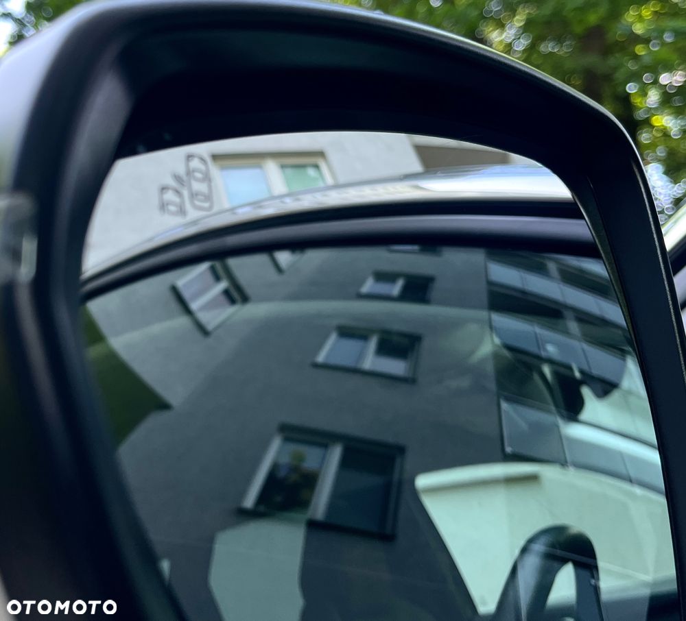 Peugeot 3008 1.6 PureTech Hybrid PHEV Allure Pack S&S EAT8 - 23