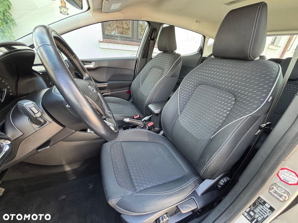 Ford Fiesta 1.1 Titanium - 11