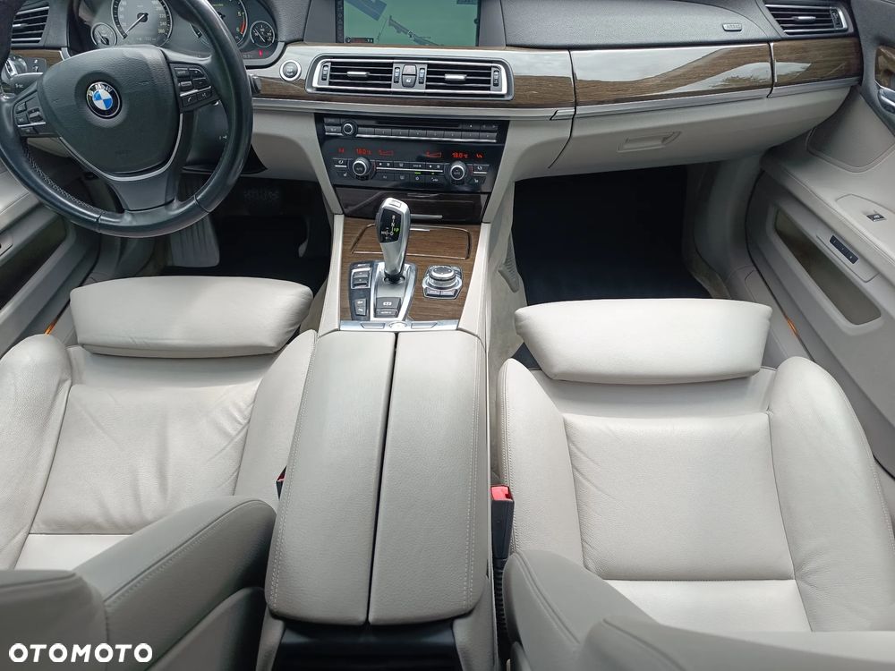 BMW Seria 7 - 9