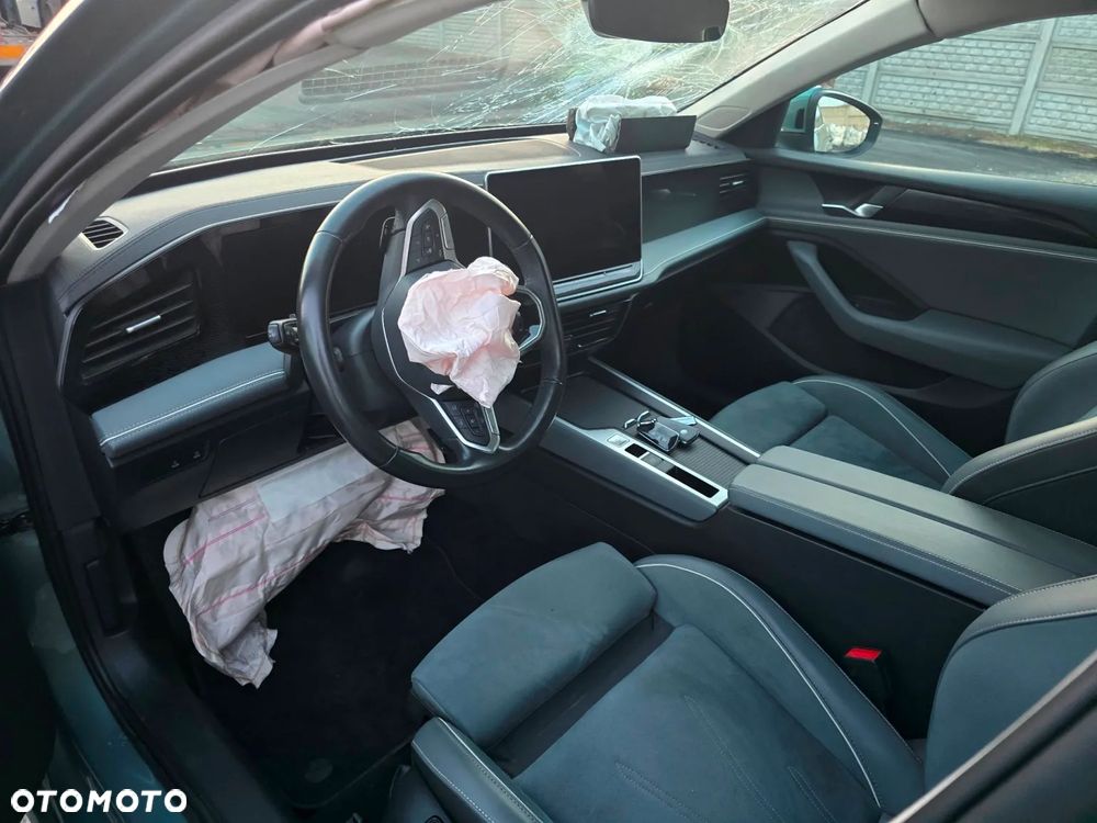 Volkswagen Passat 2.0 TDI EVO Essence DSG - 15