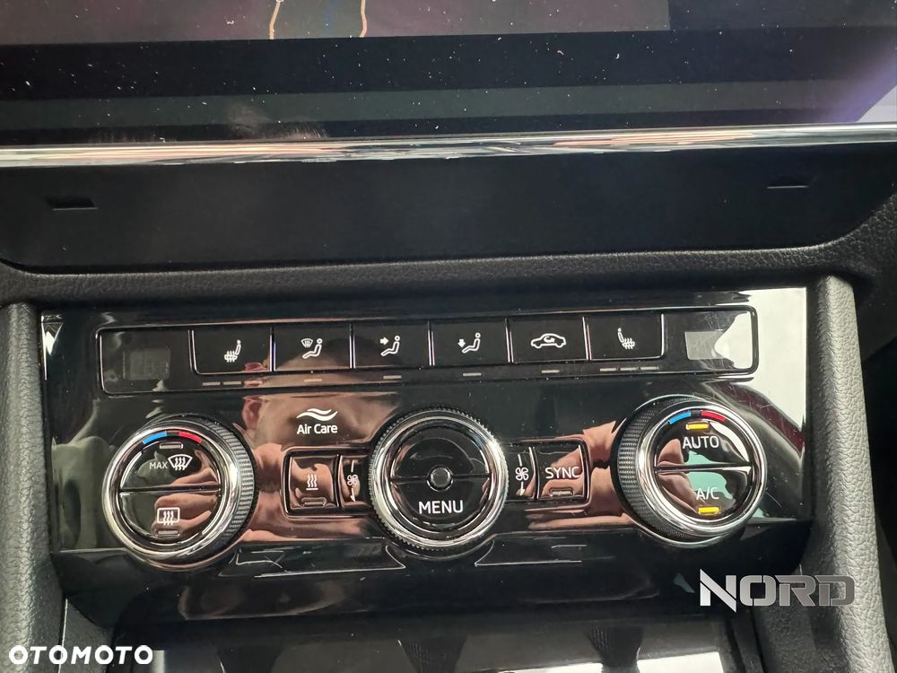 Skoda Superb 2.0 TDI 4x4 DSG L&K - 24